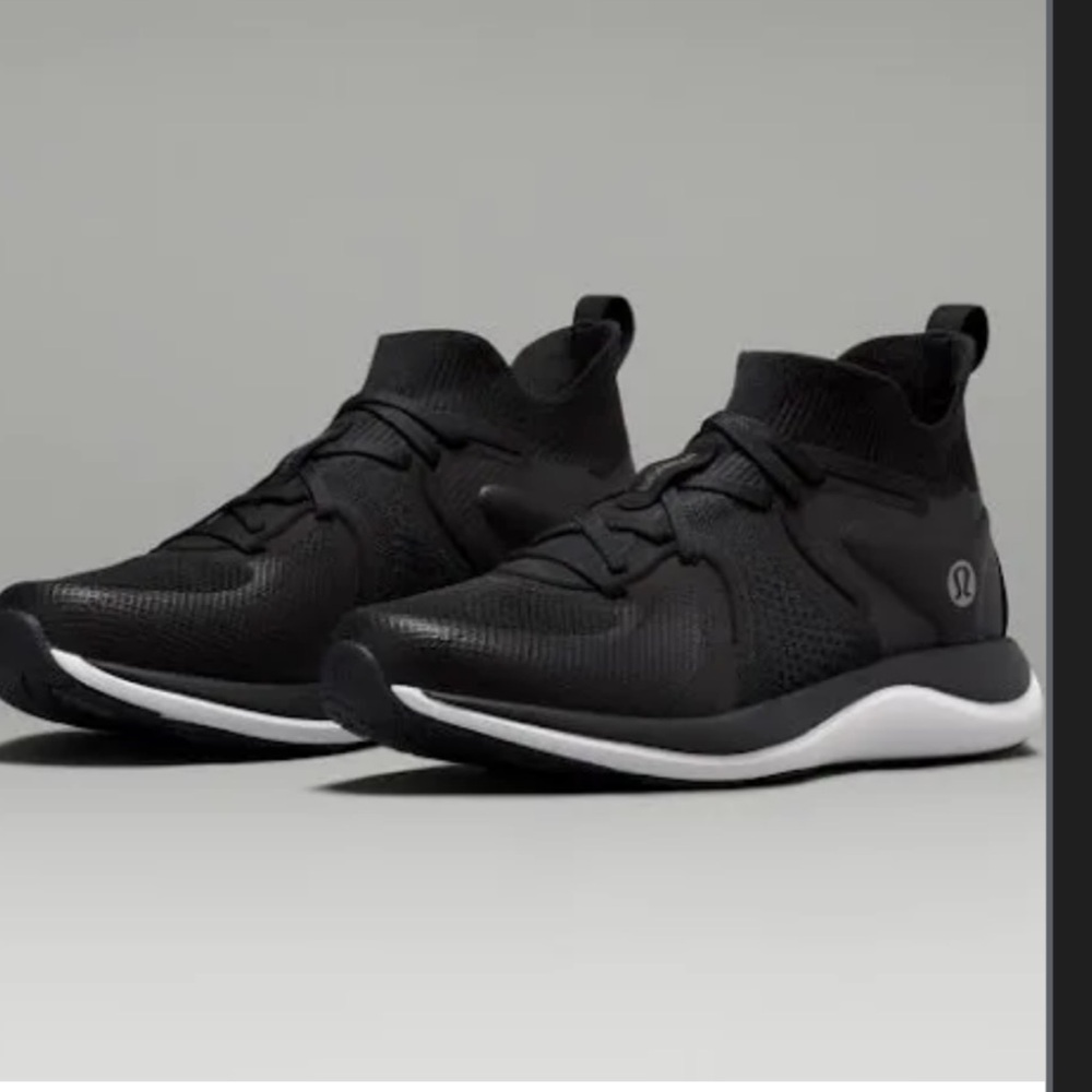 lululemon athletica Black Running Shoes chargefeel workout mid women’s sz9
